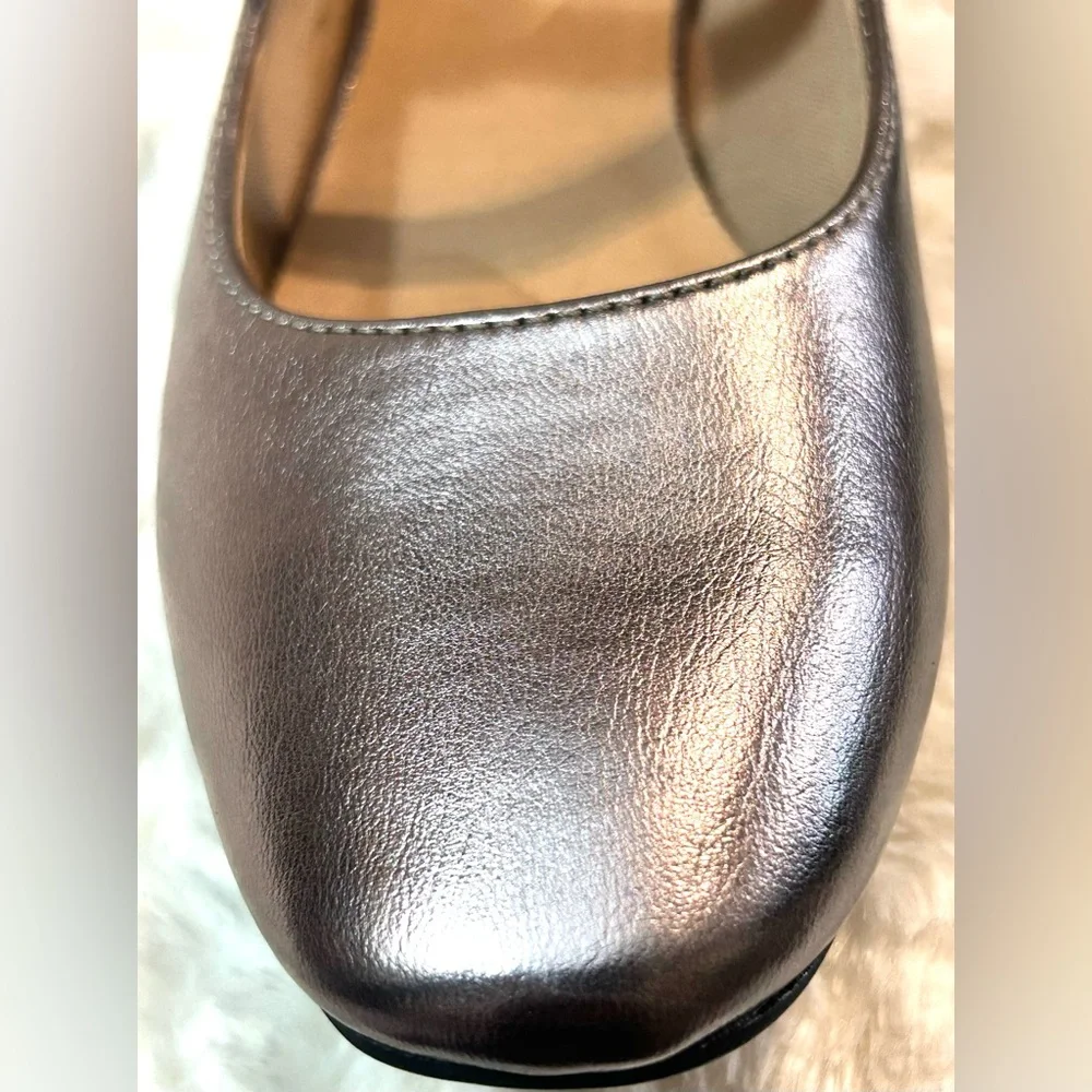 Life Stride Metallic Pewter buckle strap Mary Jane flat women’s size 7M - Picture 9 of 13